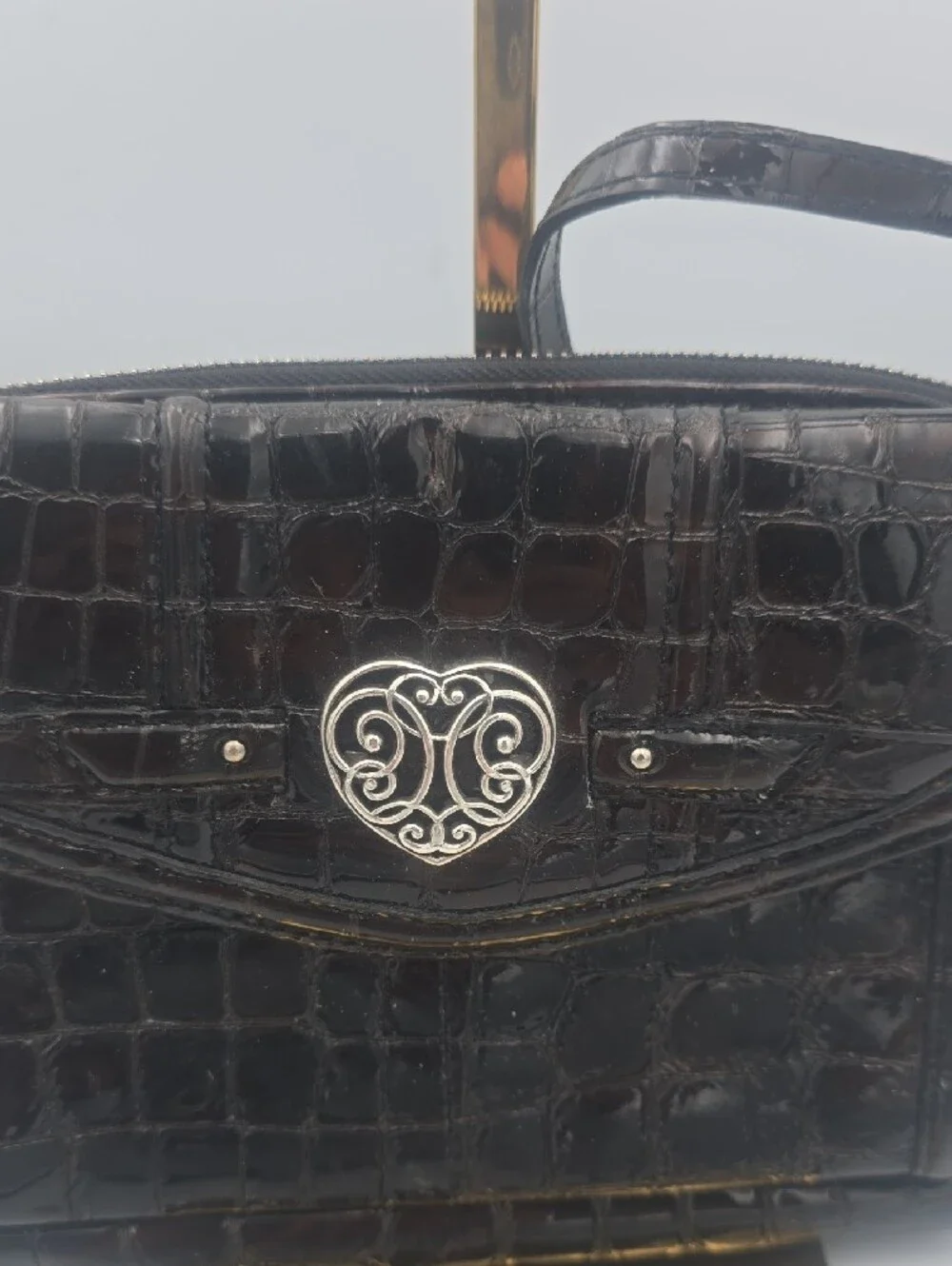 Brighton Black/Dark Brown Croc-Embossed Crossbody W/ Heart Accent/Silver (EUC)🩶